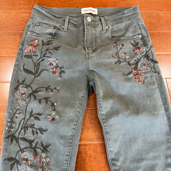 Driftwood Grayish Green Floral Embroidered Cotton Blend Jackie Jeans Pants Sz 26 - Picture 2 of 4